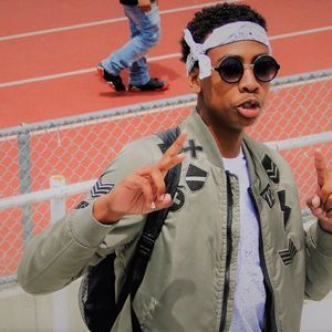 Meet your Posher, Jj